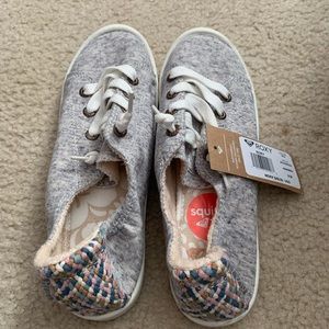 Heather Grey Roxy Shoes